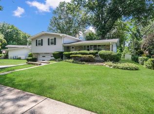 906 Ann Dr, Trevose, PA 19053