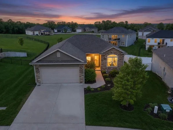 4275 W Posey Ln, Columbia, MO 65203