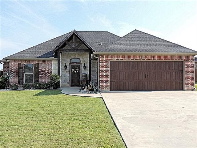 1st image of 707 Mary Lee Ln