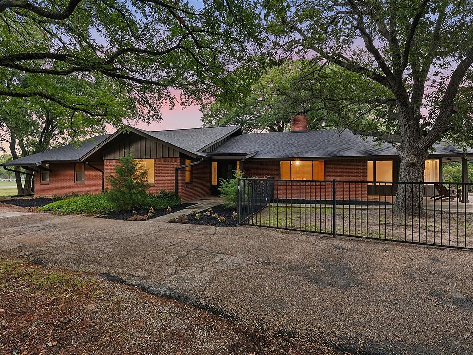 1st image of 3694 Green Meadow Ln