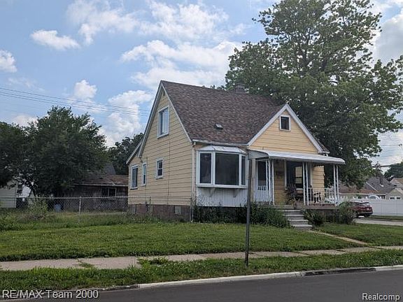 2nd image of 808 White Ave