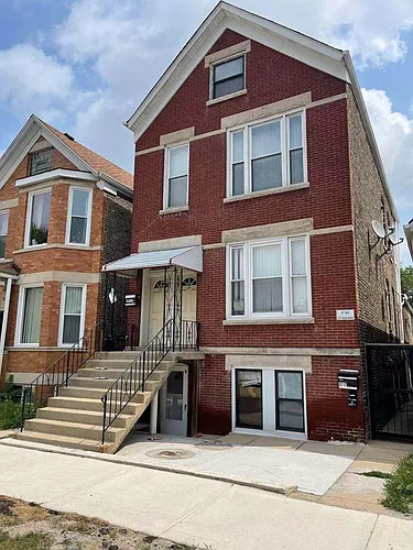 3717 S Wolcott Ave #BASEMENT Photo 1