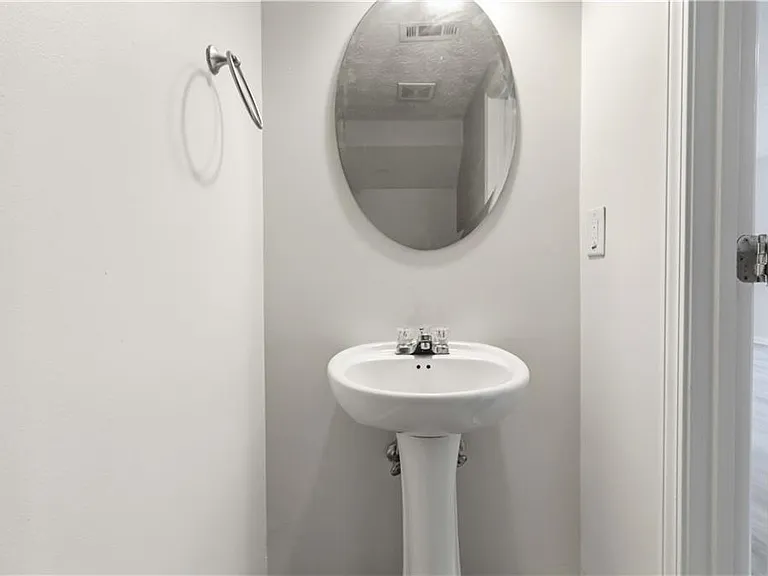 4401 Stone Gate Way — Photo 13