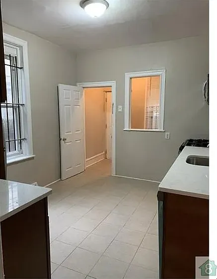 3 bed, 1238 sqft, $1,800 — Photo 3