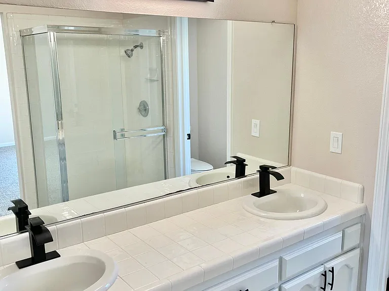 1654 Rebecca Dr — Photo 16