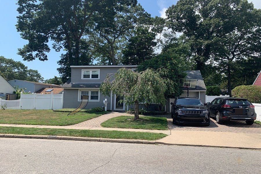 1750 Lehigh Rd, Wantagh, NY 11793 Zillow