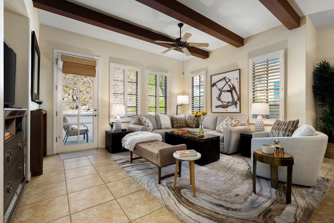 next background image