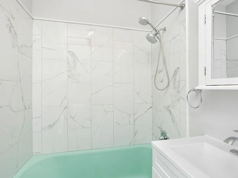 215 E Beverley St #3 — Photo 11
