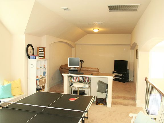 4th image of 2744 Portside Dr