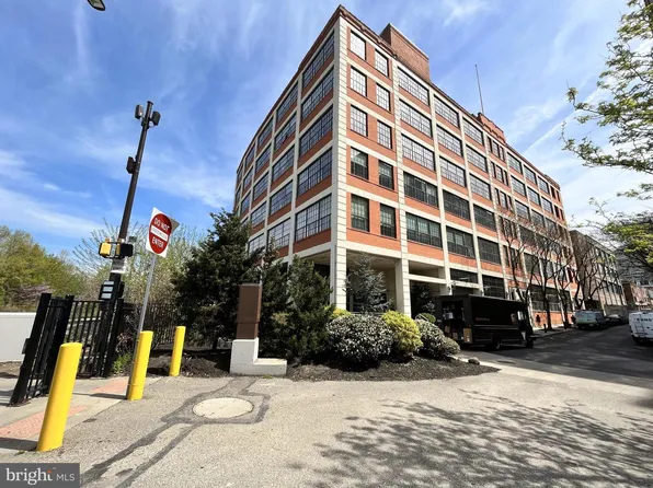 2429 Locust St #41-614, Philadelphia, PA 19103