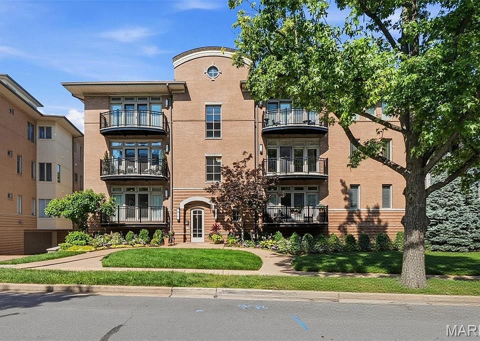 1st image of 40 Brighton Way APT 1S
