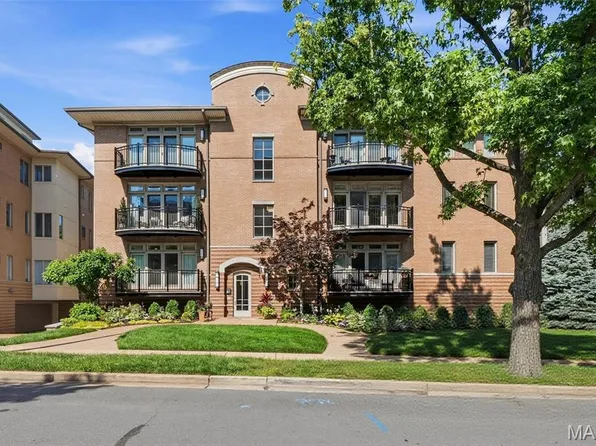 40 Brighton Way APT 1S, Saint Louis, MO 63105