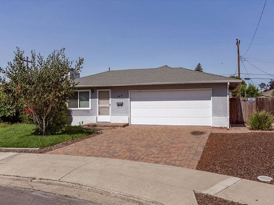 1st image of 749 Santa Christina Ct