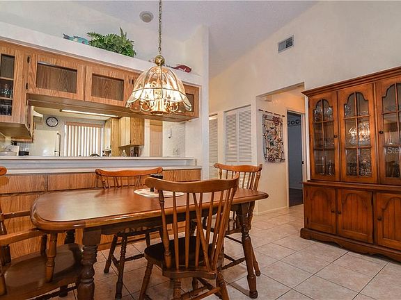 5th image of 11511 113th St Unit 35F