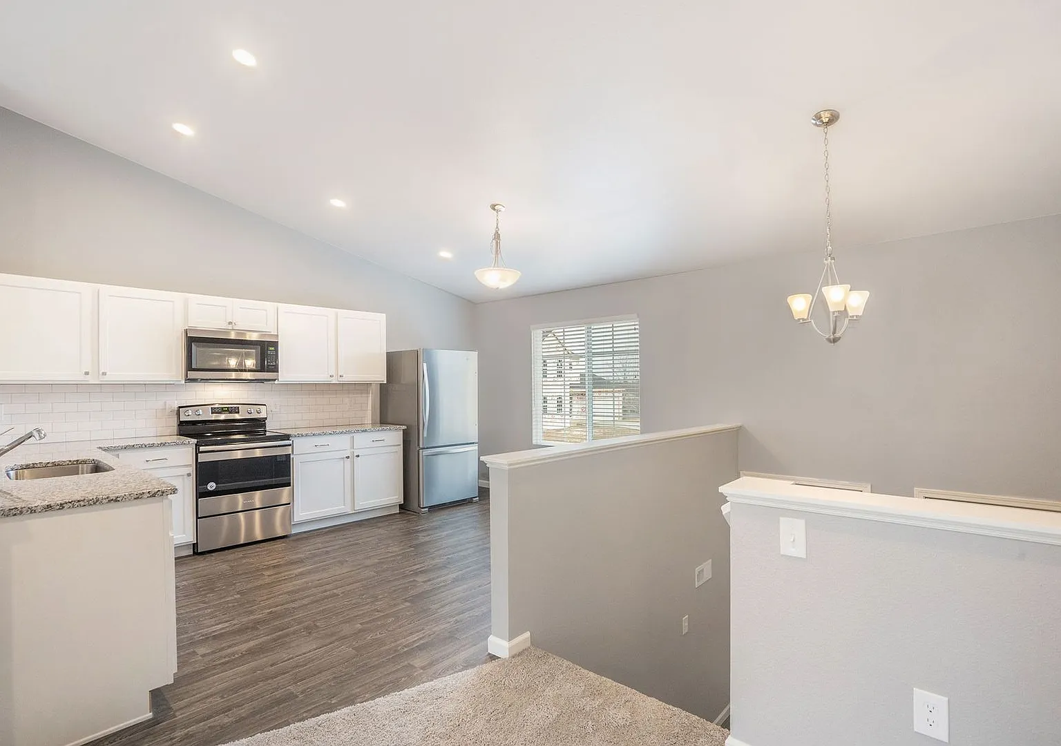 Move In Special: Get August & September Rent FREE! Move in by August 31st to receive FREE rent fo... — Photo 3