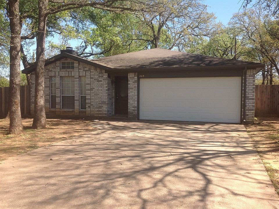 1st image of 1019 Hidden Creek Dr