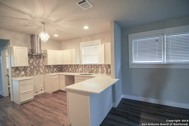 1138 Iowa St — Photo 17