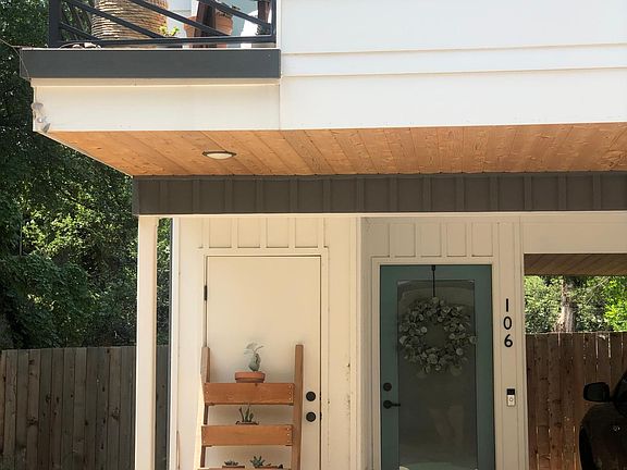 3rd image of 913 Duncan Ln #106