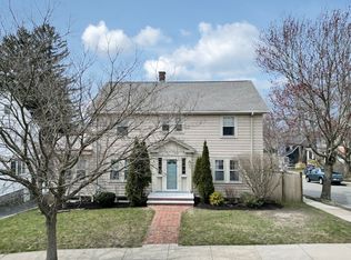 40 Robin St, West Roxbury, MA 02132