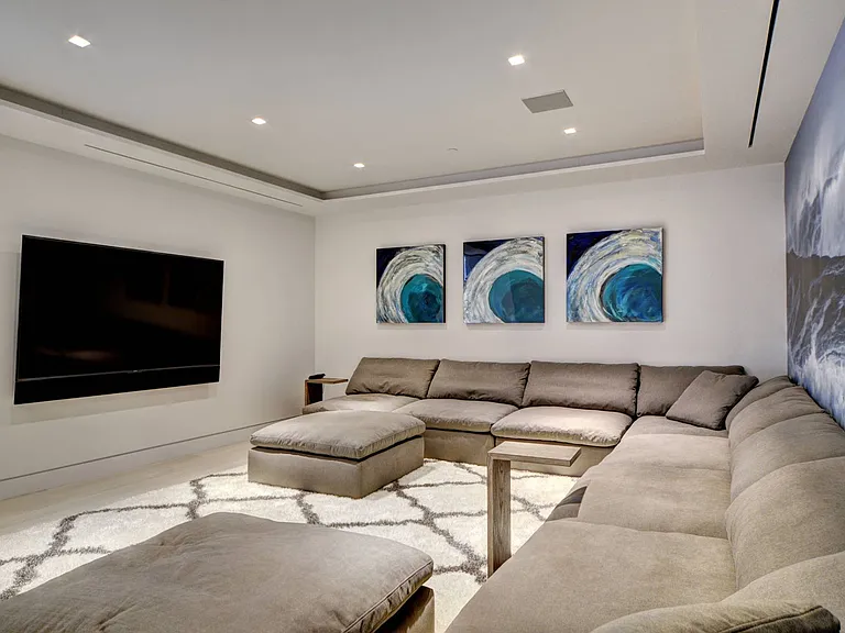 277 Surfside Dr — Photo 34