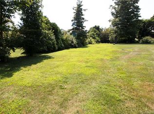 34 Smith Ave, Niantic, CT 06357
