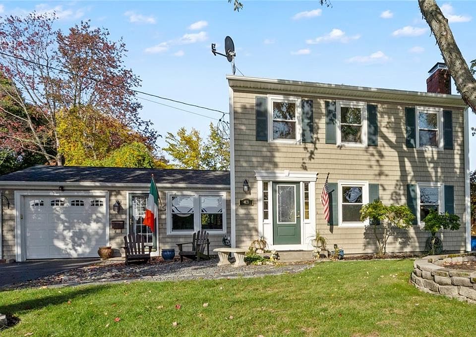 1st image of 43 Lawrence Dr
