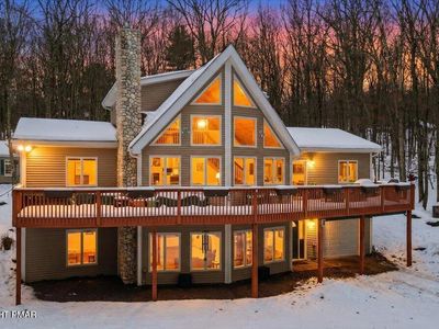 115 Pioneer Dr, Lackawaxen, PA, 18435