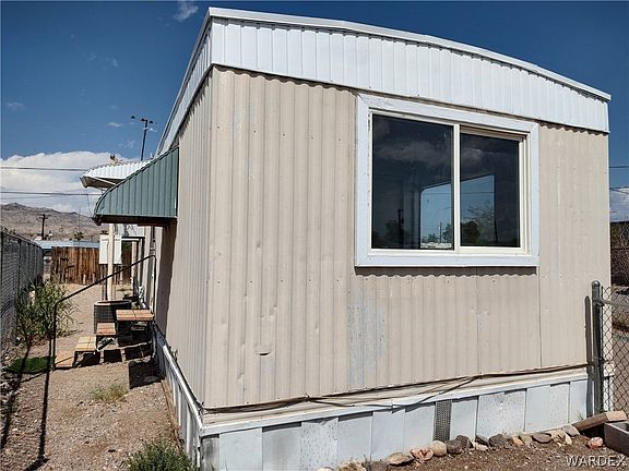4th image of 521 Mead Lane