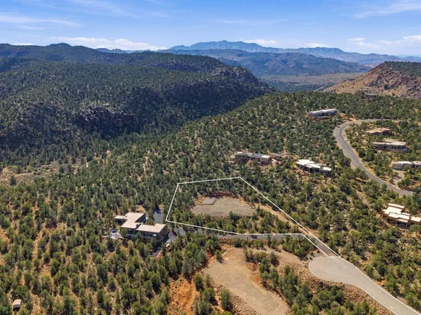 50 N Doe Valley Dr, Dammeron Valley, UT 84783