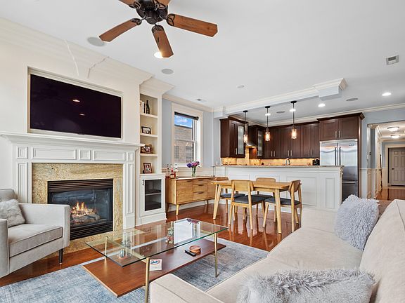 3rd image of 1632 W Diversey Pkwy #3W