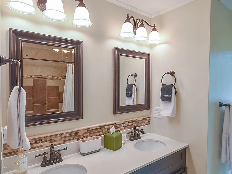 Double vanity