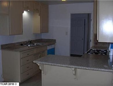 4th image of 319 W G St