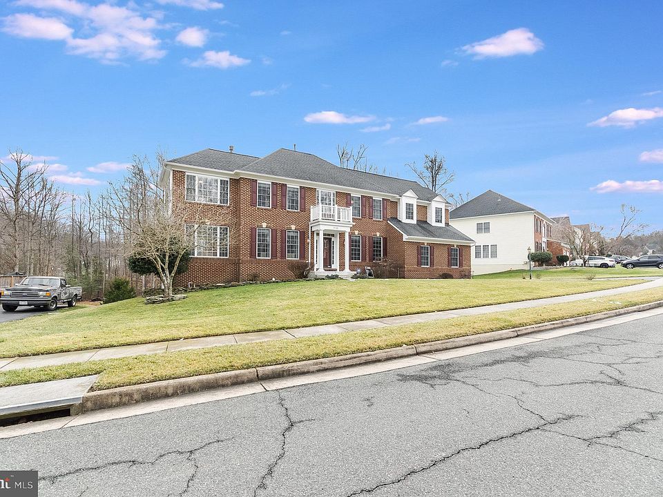 3748 Stonewall Manor Dr, Triangle, VA 22172 Zillow