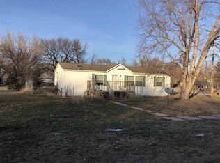404 Grove Ave, Meadow Grove, NE 68752