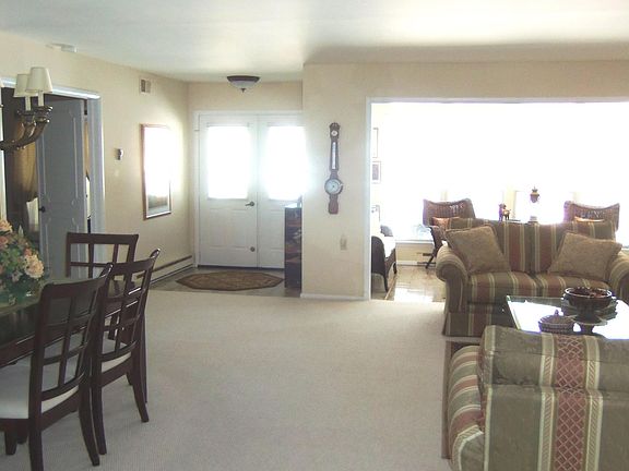 5th image of 753 Liverpool Circle #C