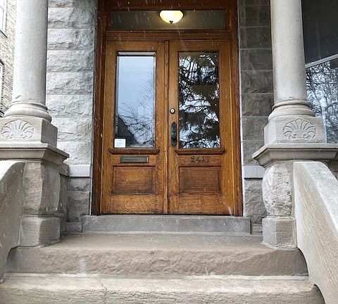 2nd image of 2417 N Sawyer Ave #1