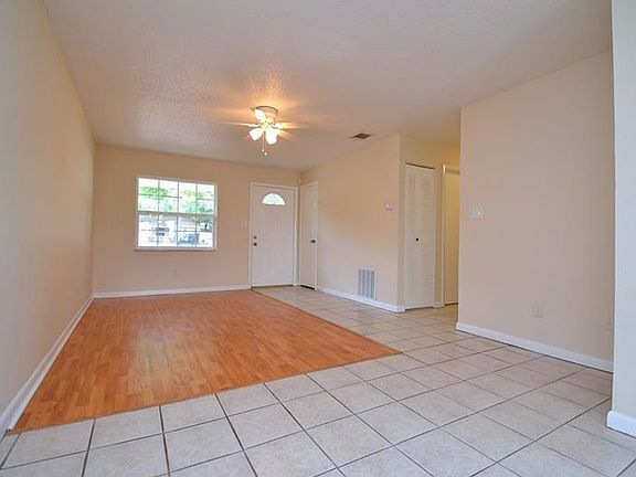 2nd image of 322 Penrose Ct
