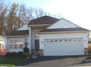 42 Renaissance Blvd, Somerset, NJ 08873