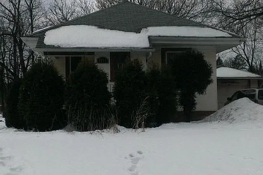 1154 Duncan Ave photo 1