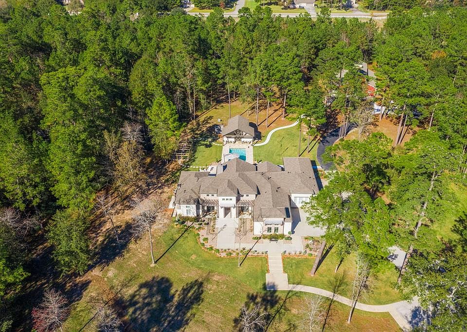 1st image of 9053 Grand Lake Estates Dr