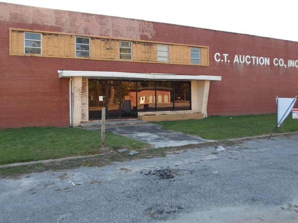 2nd image of 1713 Opelika Rd