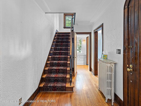 4th image of 201 Abbott Woods Dr