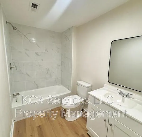 129 Brooklyn Ave — Photo 13