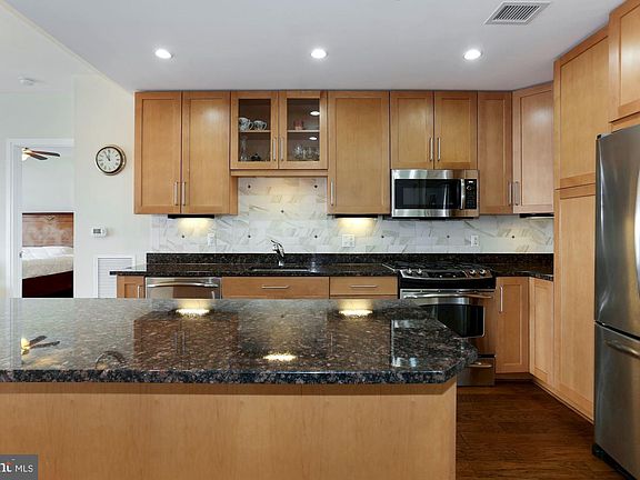 3rd image of 8220 Crestwood Heights Dr APT 1515