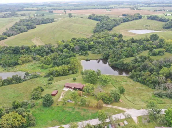 29626 Outer Rd, Bethany, MO 64424