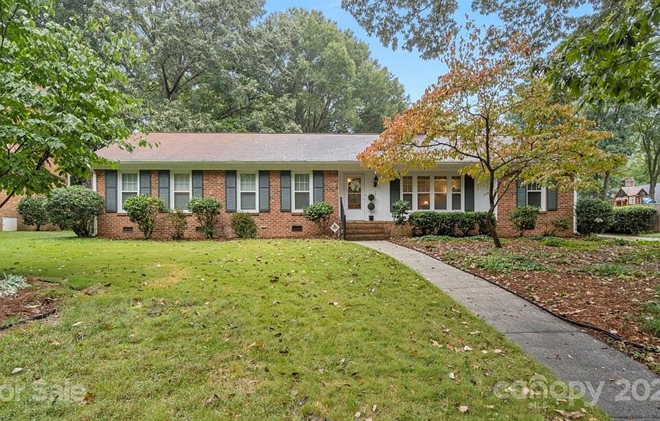 1st image of 1016 Court Dr