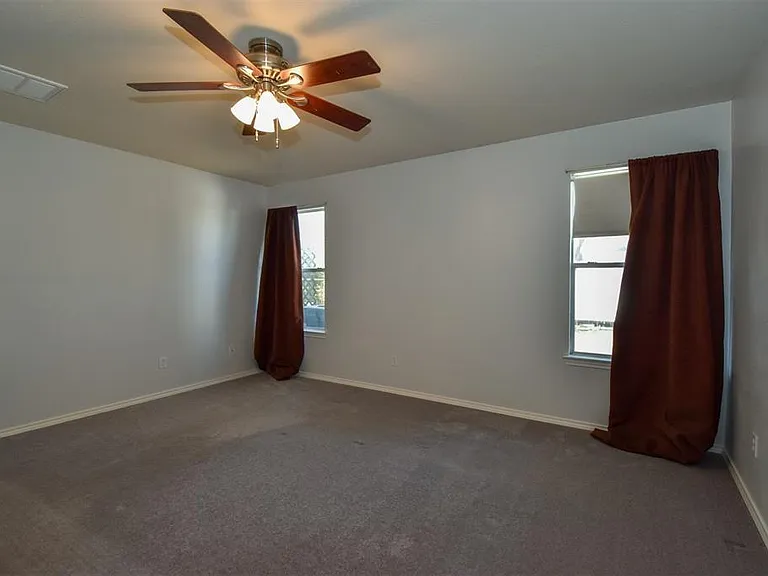 16122 Speyburn Ct — Photo 5