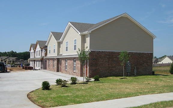 2nd image of 830 Professional Park Dr APT 1-3