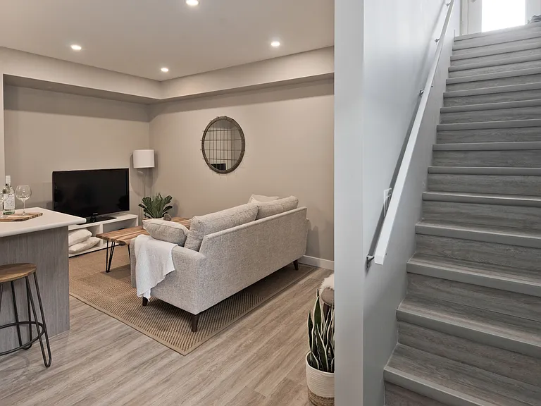 200 Hillbrook Dr — Photo 13
