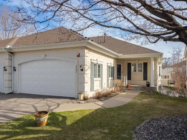 8002 Victoria Ln, Saint Louis Park, MN 55426